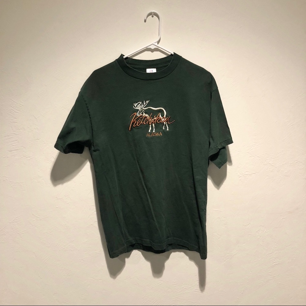EMBROIDERED GREEN ALASKAN MOOSE TEE